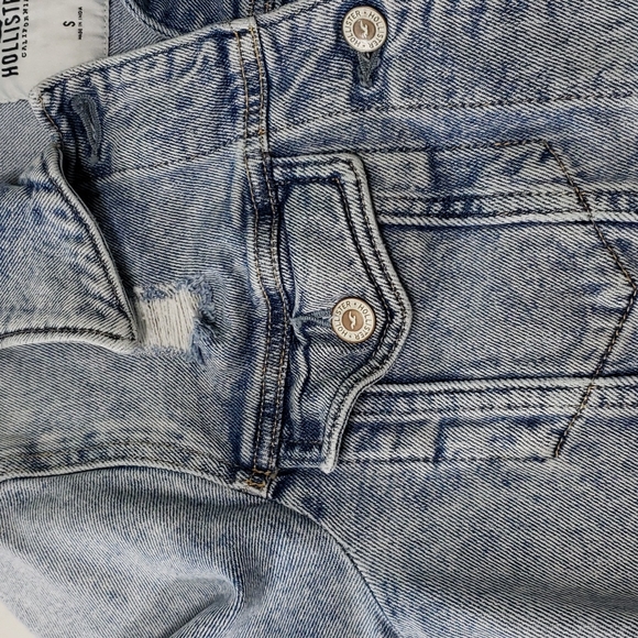 HOLLISTER light wash denim jacket - Picture 11 of 15